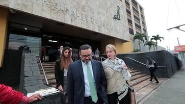 Ofelia Taitelbaum: Fiscalía pide 7,5 años de cárcel para exdefensora de los habitantes por uso de documento falso