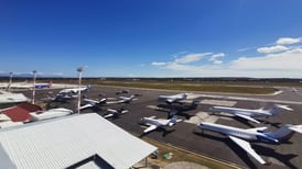 ‘Jets’ privados llenan aeropuerto Daniel Oduber, testigos del turismo de alto poder adquisitivo en Guanacaste 