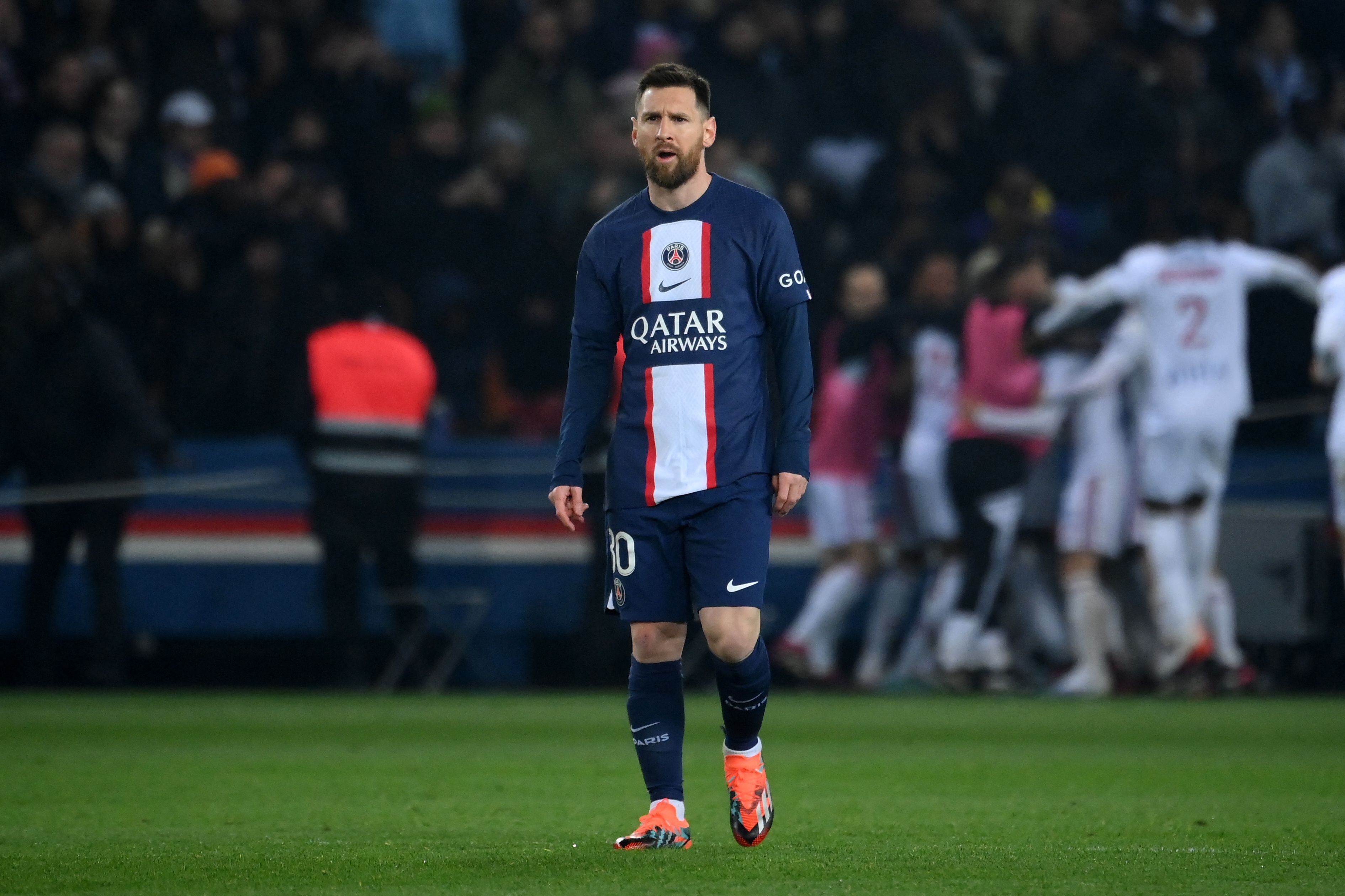 Un Lionel Messi arrepentido pide perdón y trata de calmar las aguas en el PSG