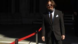 Depp acusa a ‘The Sun’ por poner en peligro su carrera durante juicio por difamación