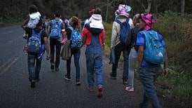 Migrantes hondureños se acercan a México con la esperanza de llegar a Estados Unidos