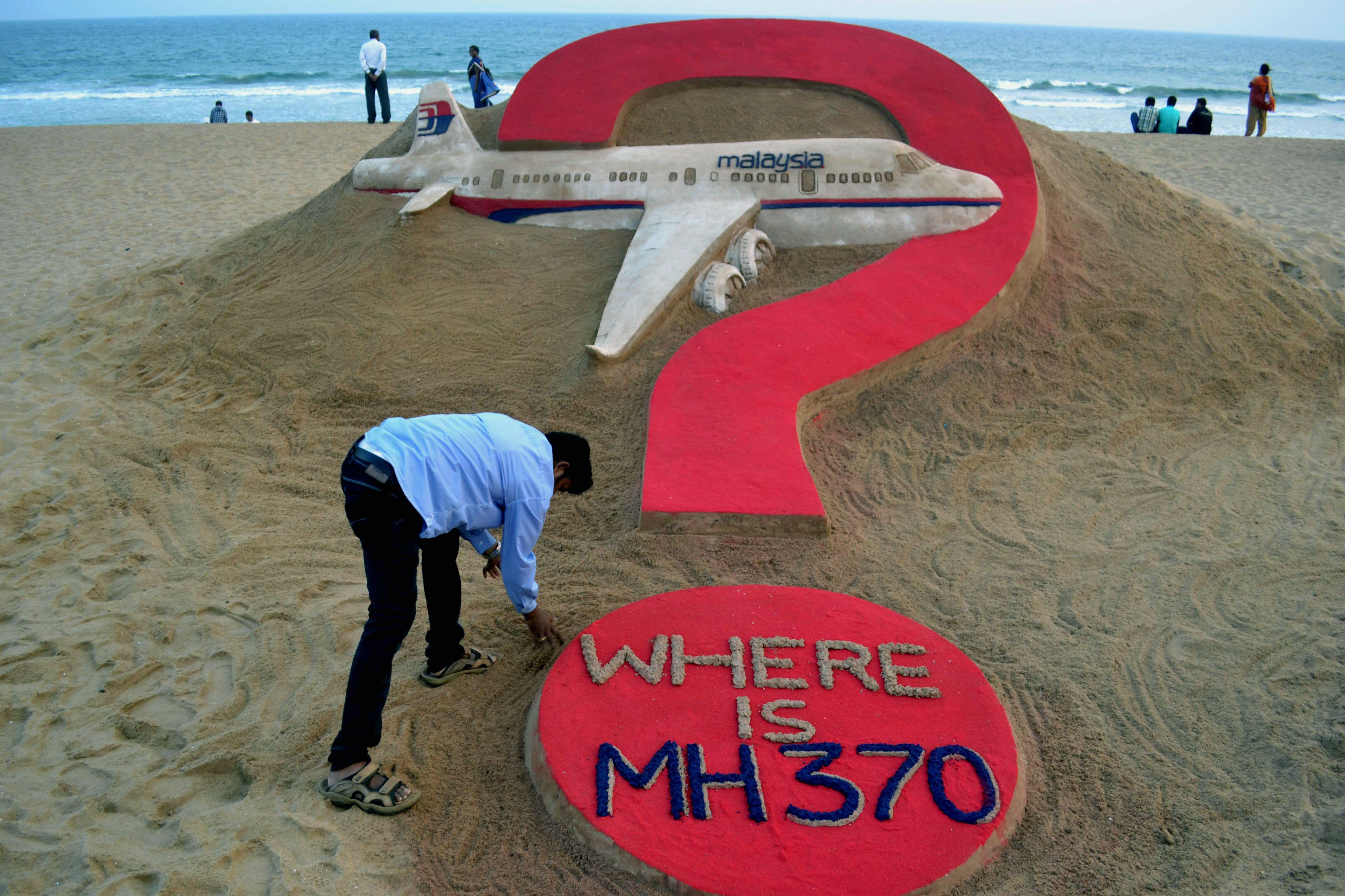 Los familiares de las víctimas siguen esperando el esclarecimiento de los hechos sucedidos durante el vuelo MH370 de la aerolínea Malaysia Airlines. Foto: AFP