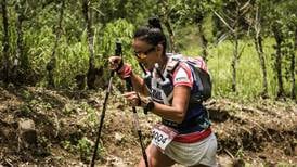 Nueva ultramaratón en Costa Rica reta a atletas a sobrevivir con poca comida y vencer el paso por tres volcanes 