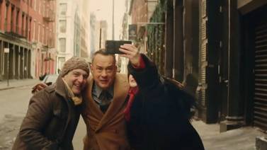 Tom Hanks protagoniza nuevo video de Carly Rae Jepsen, cantante de 'Call Me Maybe'