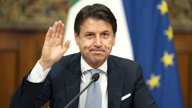 Primer ministro de Italia renunciará en busca de forjar un gobierno de mayoría