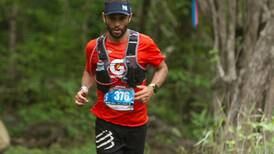 César Lizano se olvidó del reloj y por primera vez corrió más de 42 km  