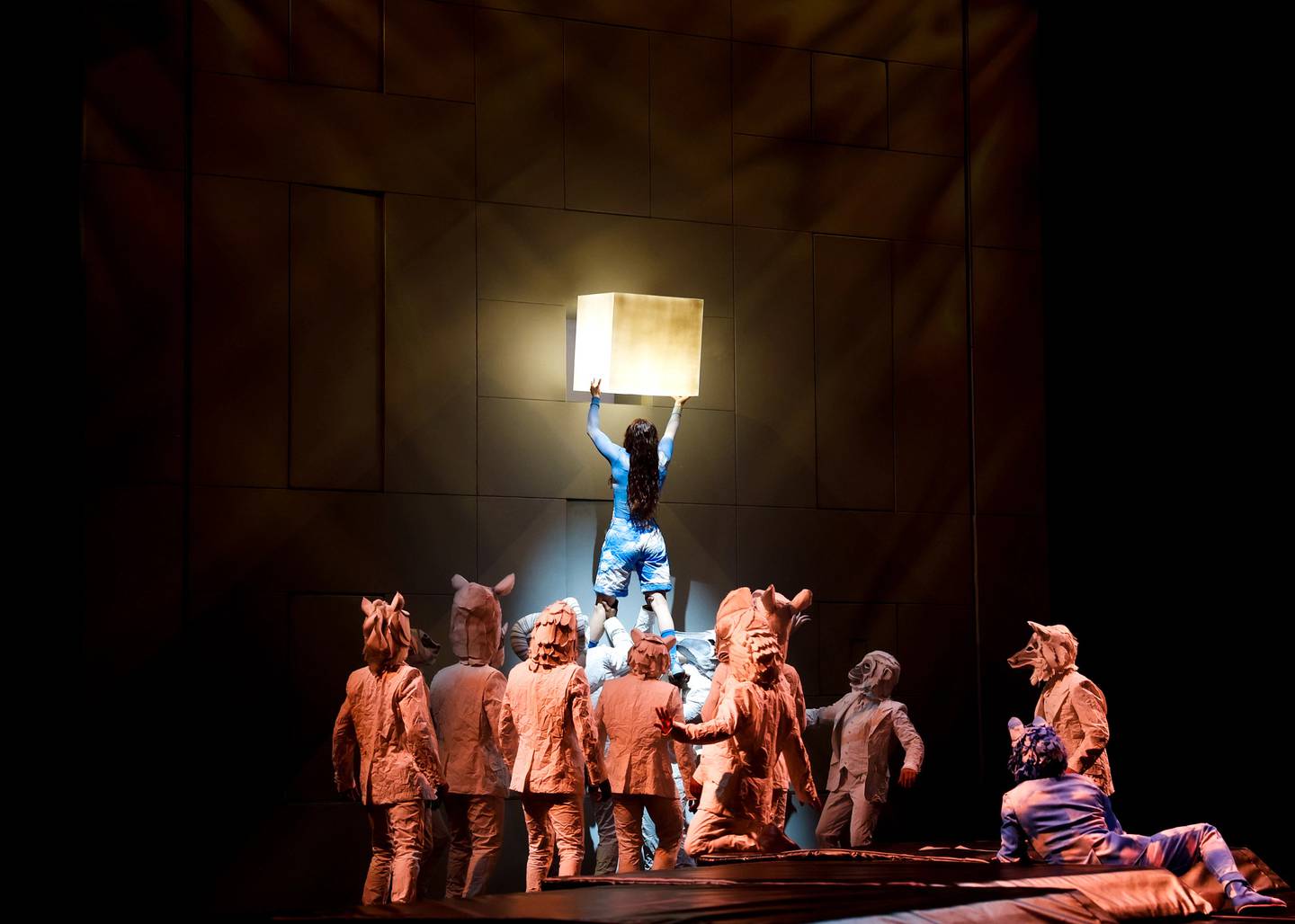 Espectáculo Echo, que ahora presenta el Cirque du Soleil en Atlanta (Estados Unidos). Es un espectáculo acerca del delicado balance entre los seres humanos y la naturaleza, así como el poder de las acciones para modelar el futuro. Cuenta con 52 artistas de 19 nacionalidades. Circo del Sol. Crédito Jean-François Savaria/Cirque du Soleil 2023.