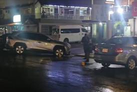 Motociclista asesina a conductor de vehículo en Jacó y después se entrega