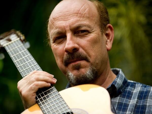 Ruibal Regresa Con Sus Versos Sin Etiquetas La Nacion