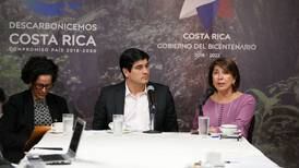 Edna Camacho deja cargo de ministra de coordinación económica