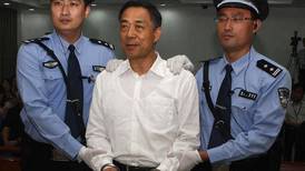  China condena de por vida a controversial líder político Bo Xilai