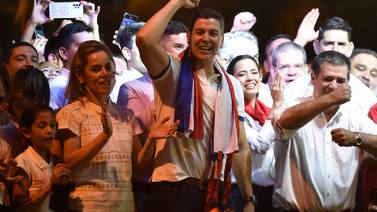 Santiago Peña gana presidencia en Paraguay y confirma hegemonía del Partido Colorado