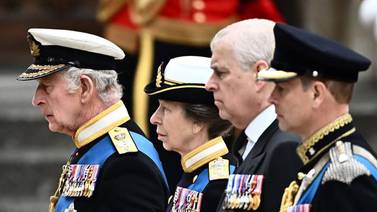 Funeral de la reina Isabel II: el lacrimógeno fin de una era 