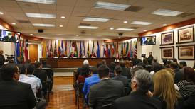 Costa Rica se defiende ante la Corte IDH contra 5 exdirectivos del Banco Anglo