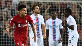 Liverpool tropezó de nuevo pese al gol de Luis Díaz ante Crystal Palace