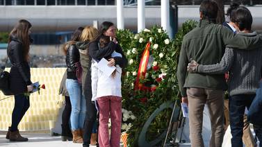 Familias recuerdan a víctimas de la tragedia de Germanwings un año después del siniestro