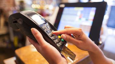 Deuda con tarjetas de crédito en Costa Rica subió ¢60.605 millones en últimos tres meses