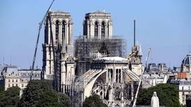Alcaldía de París trata de tranquilizar sobre contaminación por plomo en Notre Dame