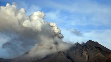 Chile y Argentina se mantienen en alerta tras nueva erupción del volcán Calbuco