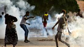 Sudaneses siguen movilizados contra el golpe de Estado pese a los ataques