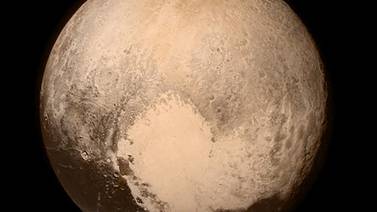 Plutón: el planeta enano que mostró su gran ‘corazón’ en primer plano