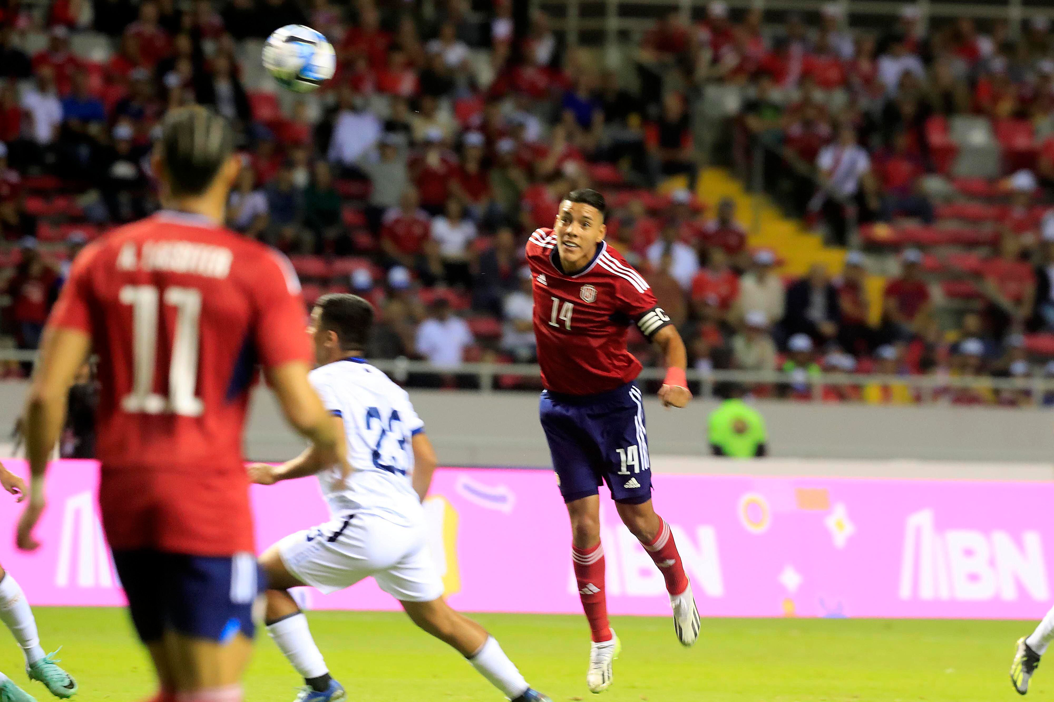 Orlando Galo se ganó la confianza del técnico Gustavo Alfaro en la Selección de Costa Rica. En el último fogueo ante El Salvador fue el capitán. 