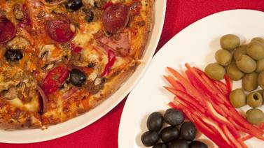 <BLIT>Pizza</BLIT>:   una delicia  que se cocina en casa
