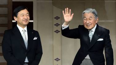 Foro del gobierno japonés respalda abdicación del emperador Akihito