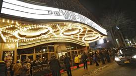 Salas de cine para películas de 35 milímetros se extinguen en el mundo