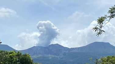 Rincón de la Vieja presenta hasta seis erupciones pequeñas y moderadas cada día