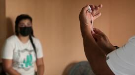 Más de 22.000 ticos recibieron su primera vacuna contra covid-19 la semana pasada