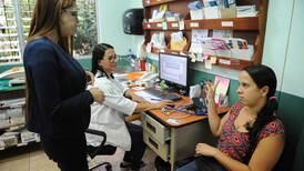 Intérpretes de Lesco deben acompañar a pacientes sordos en citas de CCSS, ordena Sala IV 