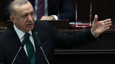 Erdogan quiere una nueva Constitución en Turquía, pero opositores recelan del porqué
