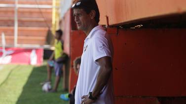  Rapiditas con Alfredo Contreras, técnico de Puntarenas F. C.