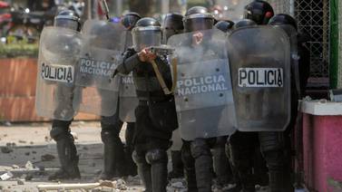 Policía prohíbe a la oposición manifestarse en Nicaragua