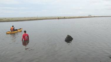 Rescatistas localizan a hombre ahogado en río Vizcaya de Limón