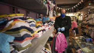 ‘Biblioteca de ropa’ en Países Bajos lucha contra la contaminación del sector textil