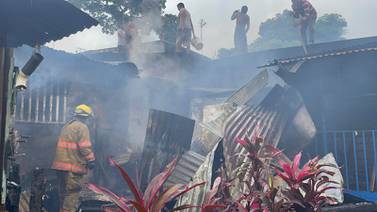 Incendio en Pavas destruye 10 viviendas