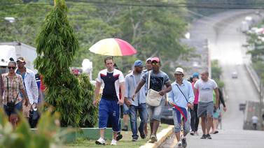 Costa Rica y Estados Unidos evalúan más cooperación contra crisis