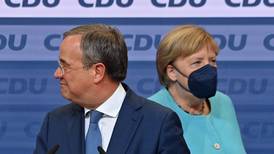 Merkel felicita a Scholz por el ‘éxito electoral’ de los socialdemócratas