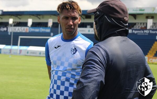 Marcel Hernández tiene mes y medio en Costa Rica, tras fichar con Cartaginés. Fotografía: Cartaginés.