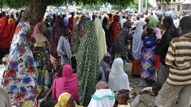  Miles huyen de ciudad acosada por grupo  islamista en Nigeria