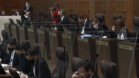 Diputados están a una sesión de finiquitar mociones de empleo público