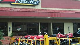 Empleados de pizzería presos por robo de motos a empresa
