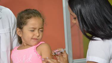 Vacunación de niños contra sarampión, hepatitis y otras enfermedades cayó en 2021