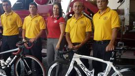 Bomberos pedalearán 1.000 kilómetros en bicicleta 