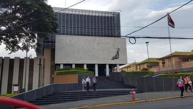 Hombre irá dos meses a prisión preventiva por maltratar a pareja y violar a su hija en Alajuela