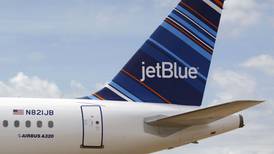 JetBlue va a compensar las emisiones contaminantes de sus vuelos en Estados Unidos