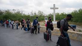 Al menos 98 migrantes fueron rescatados en México cuando viajaban en un trailer