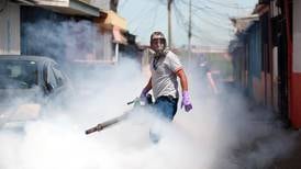 Salud inspecciona Turrialba para asegurar fumigación por caso de dengue tipo 4